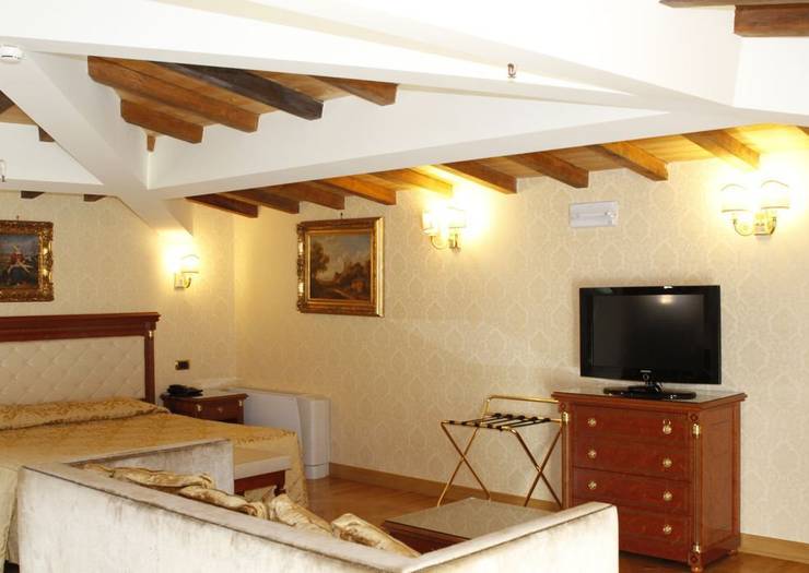Standard quadruple room Villa Pinciana Hotel Rome Standard quadruple room Villa Pinciana Hotel Rome