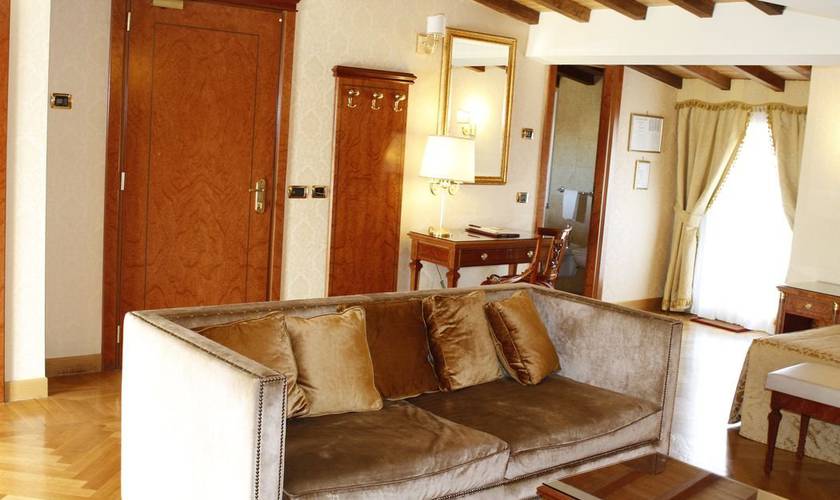 Habitación cuádruple estándar Hotel Villa Pinciana Roma Habitación cuádruple estándar Hotel Villa Pinciana Roma