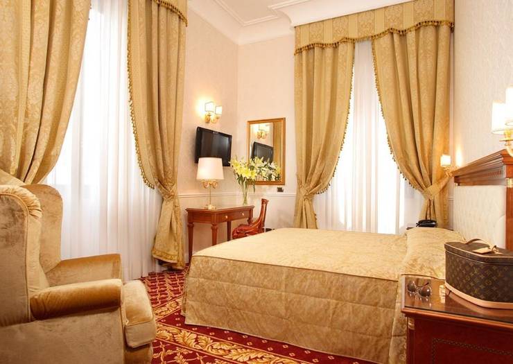 Standard quadruple room Villa Pinciana Hotel Rome Standard quadruple room Villa Pinciana Hotel Rome